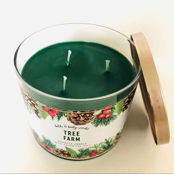 Bath and Body Works Tree Farm Candle - Picture 2 of 3
